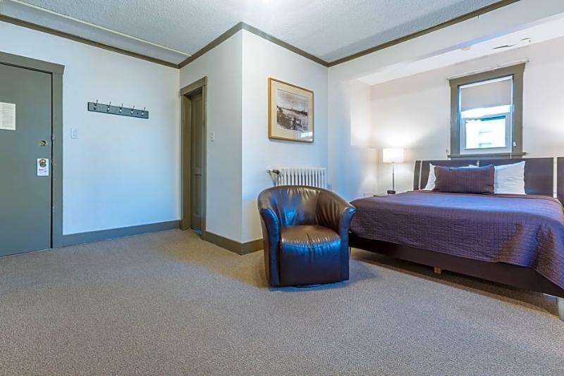 The Buchan Hotel Vancouver Extérieur photo