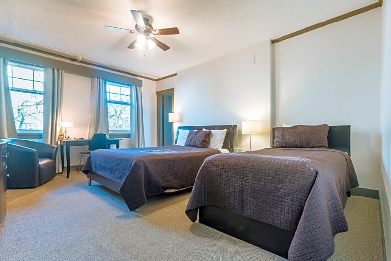 The Buchan Hotel Vancouver Extérieur photo