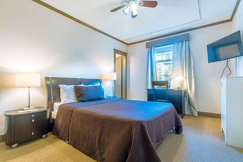 The Buchan Hotel Vancouver Extérieur photo